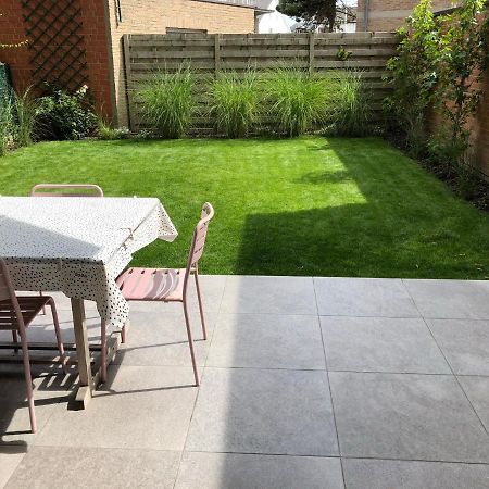 Vakantie Appartement Allure, Met Zuidgericht Tuintje Oostende Ngoại thất bức ảnh